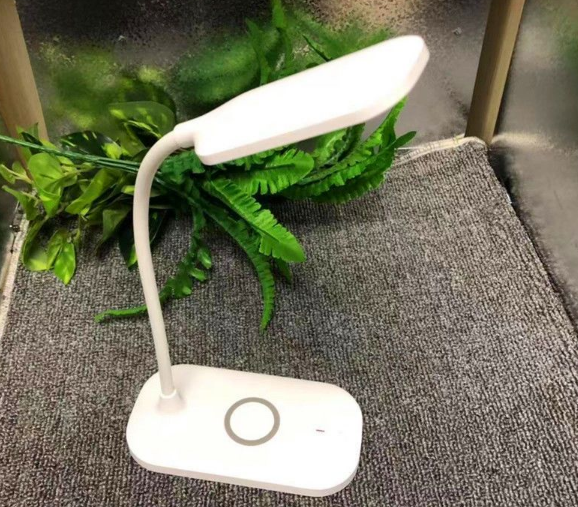 华为商城送的无线充电台灯