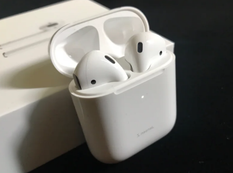 airpods标准充电盒和无线有什么不同