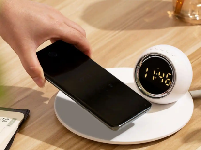 手机无线充电智能灯怎么用