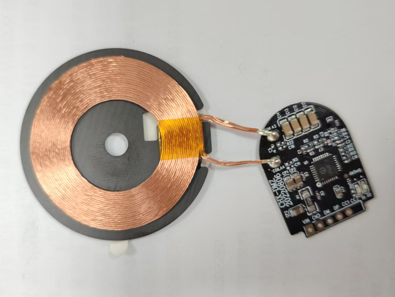 苹果手机用无线充电器发热正常吗？